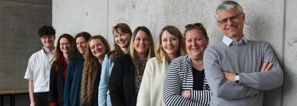 Teamfoto im Hörsaal 6