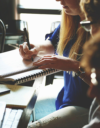 Teamarbeit in Besprechung